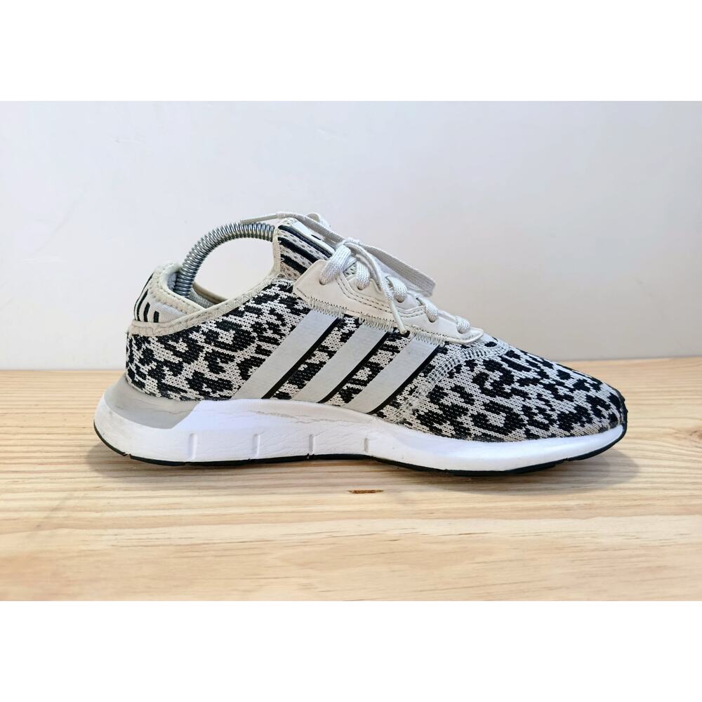 Adidas Swift Run X FY2998 Leopard Print Women's Size 9 - Picture 4 of 9